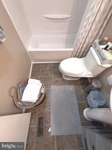 7513 HARPER DR, Morrisville, PA 19067