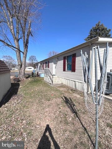 7513 HARPER DR, Morrisville, PA 19067