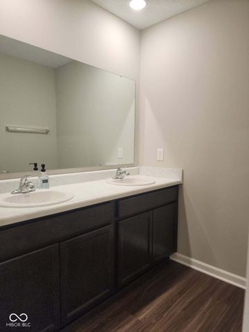 833 Lando Creek Drive, Kokomo, IN 46902