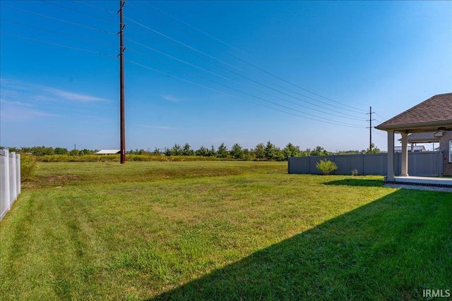 5526 Abbe Wood Drive, Newburgh, IN 47630