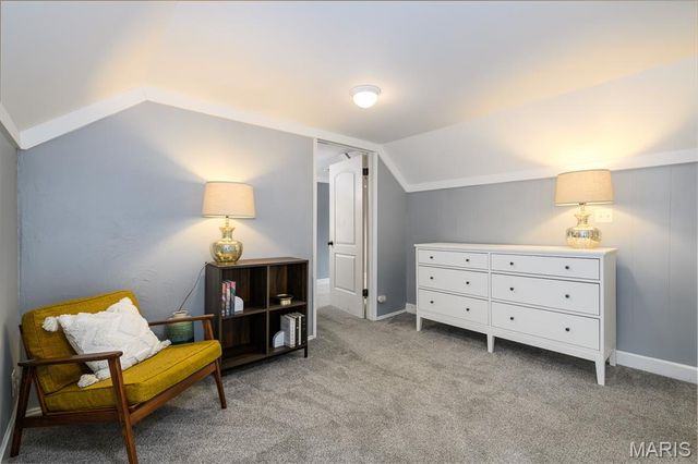 617 N Rock Hill Road, St Louis, MO 63119