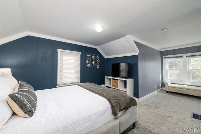 617 N Rock Hill Road, St Louis, MO 63119