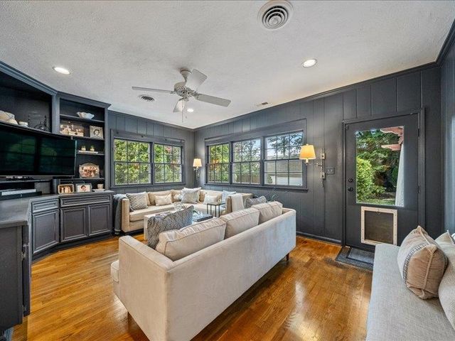 4126 KRITER LN, Memphis, TN 38117