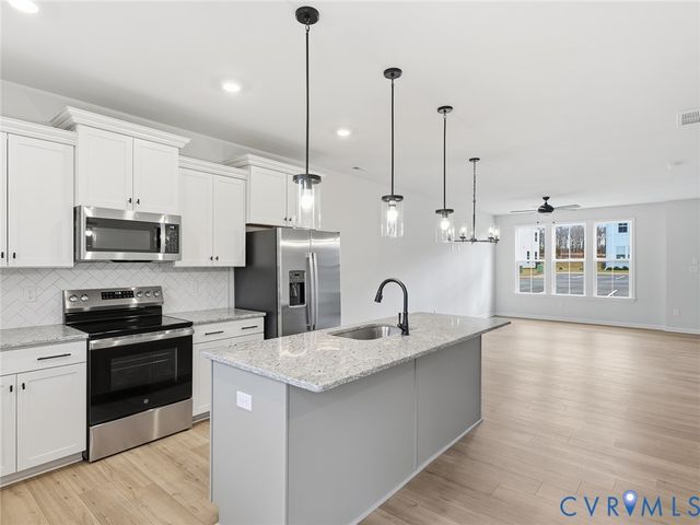 332 Mt. McCauley Way, Aylett, VA 23009