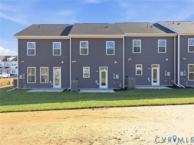 332 Mt. McCauley Way, Aylett, VA 23009