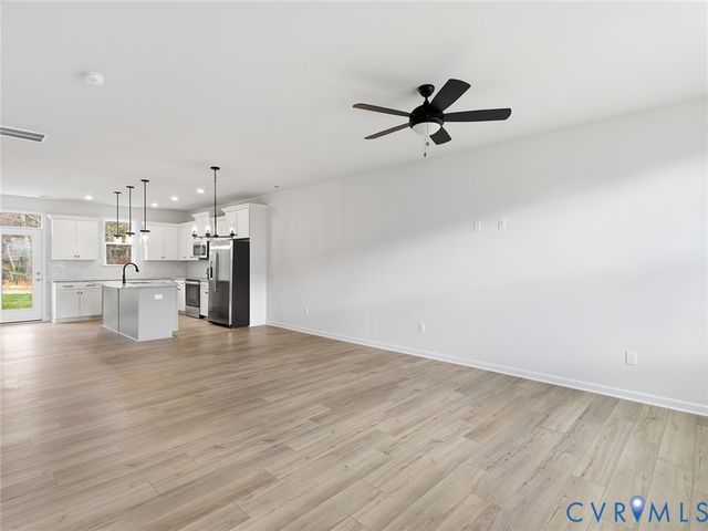 332 Mt. McCauley Way, Aylett, VA 23009