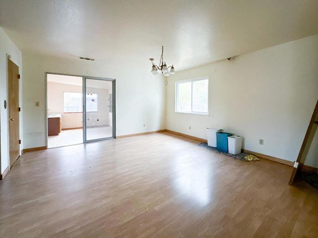 1465 W Tuolumne Road, Turlock, CA 95382