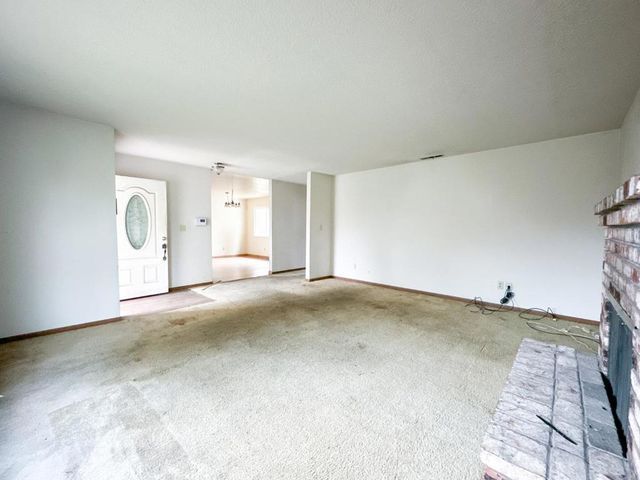 1465 W Tuolumne Road, Turlock, CA 95382