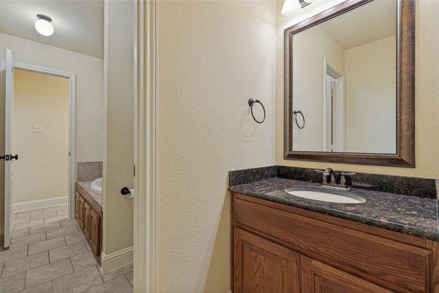 18525 County Road 646, Farmersville, TX 75442