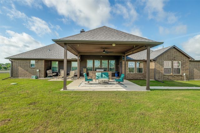 18525 County Road 646, Farmersville, TX 75442