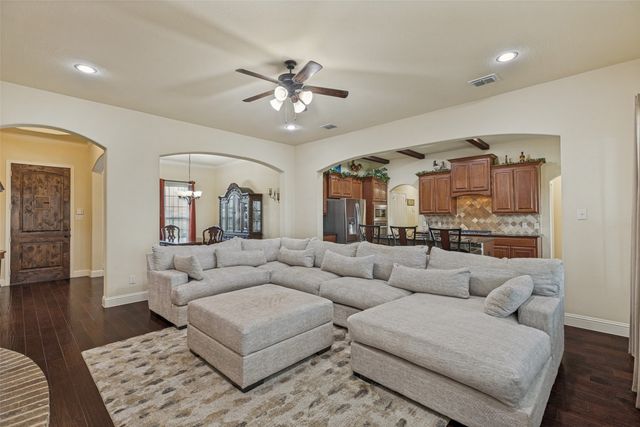 18525 County Road 646, Farmersville, TX 75442