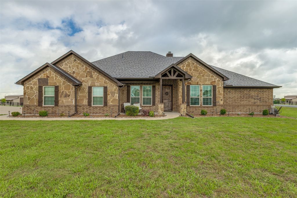 18525 County Road 646, Farmersville, TX 75442