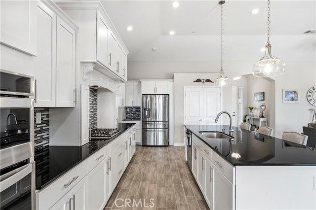 7105 Cattail Creek, Bakersfield, CA 93311