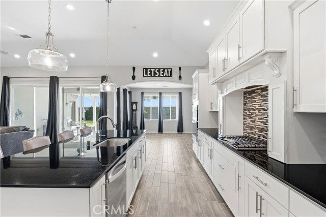 7105 Cattail Creek, Bakersfield, CA 93311