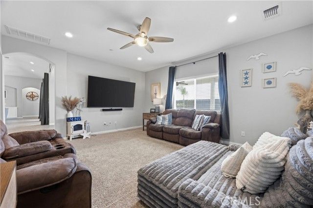 7105 Cattail Creek, Bakersfield, CA 93311