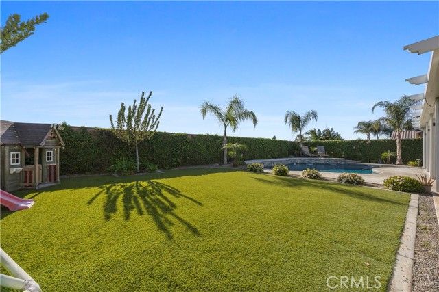 7105 Cattail Creek, Bakersfield, CA 93311