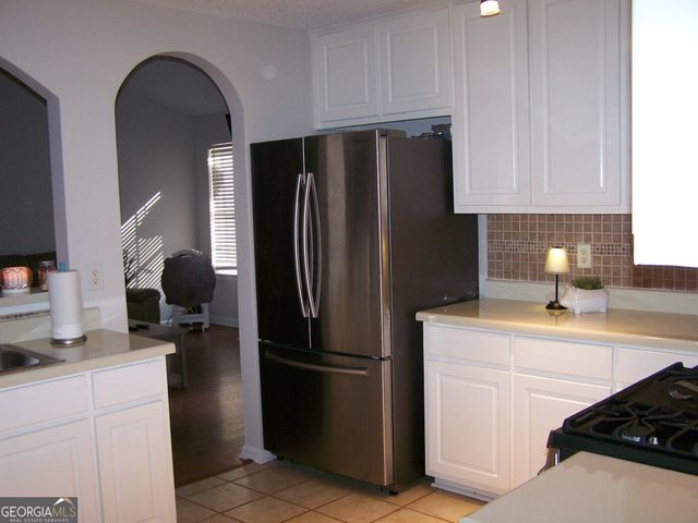 526 Wyntuck Drive, Mcdonough, GA 30253