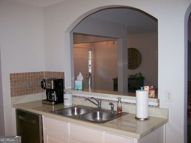 526 Wyntuck Drive, Mcdonough, GA 30253