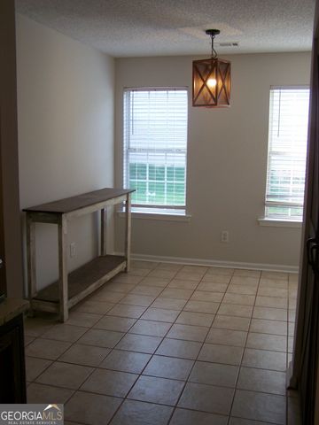 526 Wyntuck Drive, Mcdonough, GA 30253