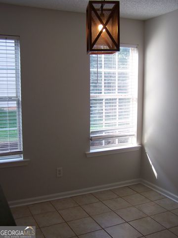 526 Wyntuck Drive, Mcdonough, GA 30253