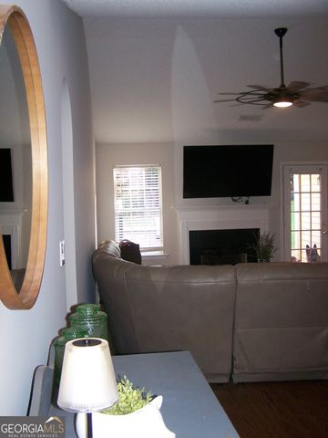 526 Wyntuck Drive, Mcdonough, GA 30253