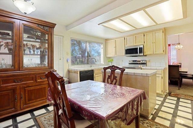 8747 Deer Creek Cir, Stockton, CA 95210