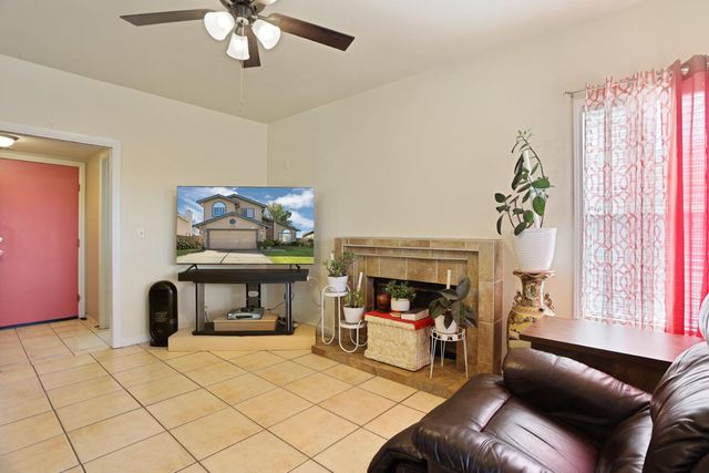 8747 Deer Creek Cir, Stockton, CA 95210