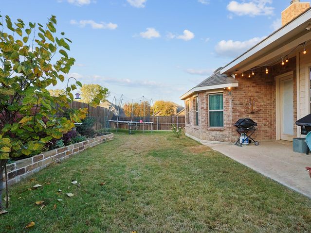 745 Larkspur Lane, Midlothian, TX 76065