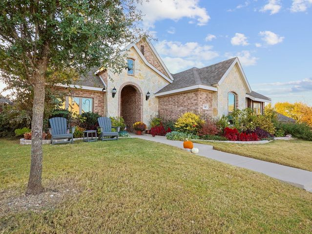 745 Larkspur Lane, Midlothian, TX 76065