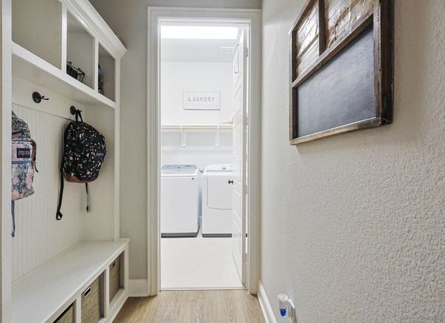 745 Larkspur Lane, Midlothian, TX 76065