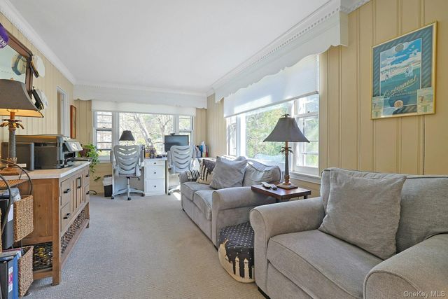 81 Oxford Road, New Rochelle, NY 10804