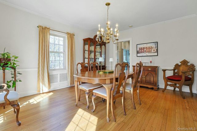 81 Oxford Road, New Rochelle, NY 10804