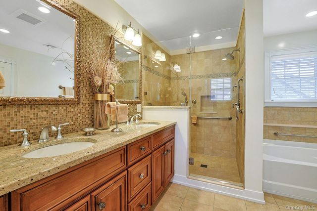 81 Oxford Road, New Rochelle, NY 10804