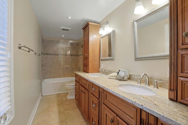 81 Oxford Road, New Rochelle, NY 10804