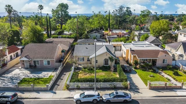 1932 E Washington Boulevard, Pasadena, CA 91104