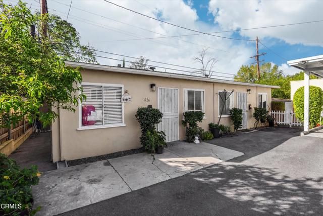 1932 E Washington Boulevard, Pasadena, CA 91104