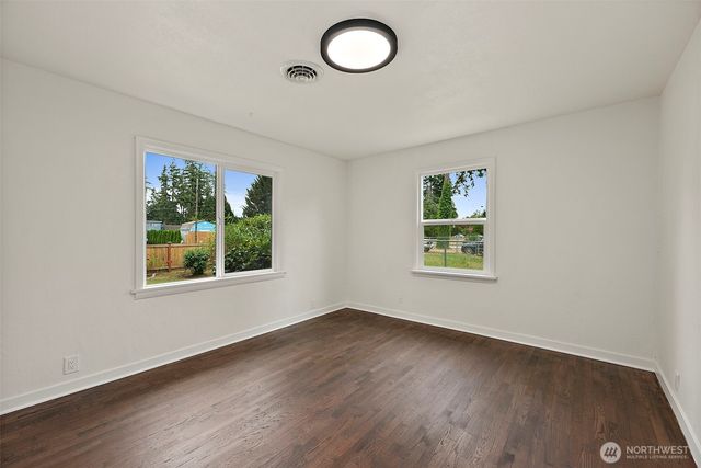 8811 SW Wildwood Ave, Lakewood, WA 98498