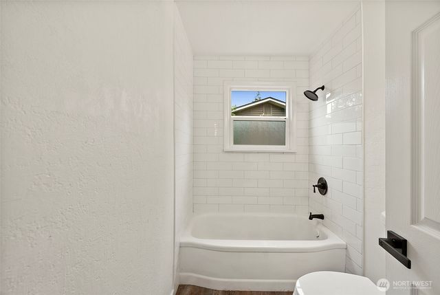 8811 SW Wildwood Ave, Lakewood, WA 98498