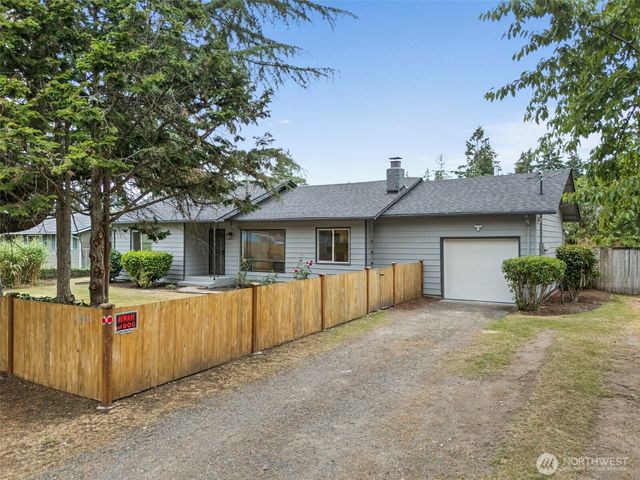 8811 SW Wildwood Ave, Lakewood, WA 98498