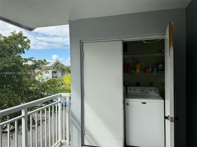 8560 SW 212th Street 306, Cutler Bay, FL 33189