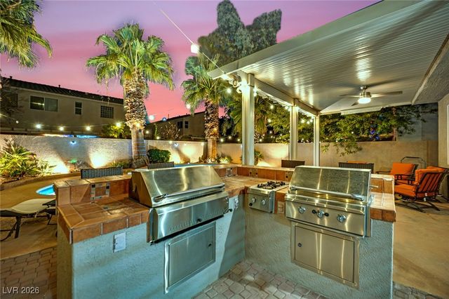 7735 Bird Of Paradise Court, Las Vegas, NV 89123