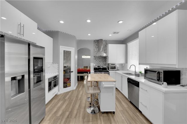 7735 Bird Of Paradise Court, Las Vegas, NV 89123