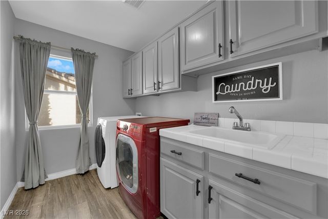 7735 Bird Of Paradise Court, Las Vegas, NV 89123