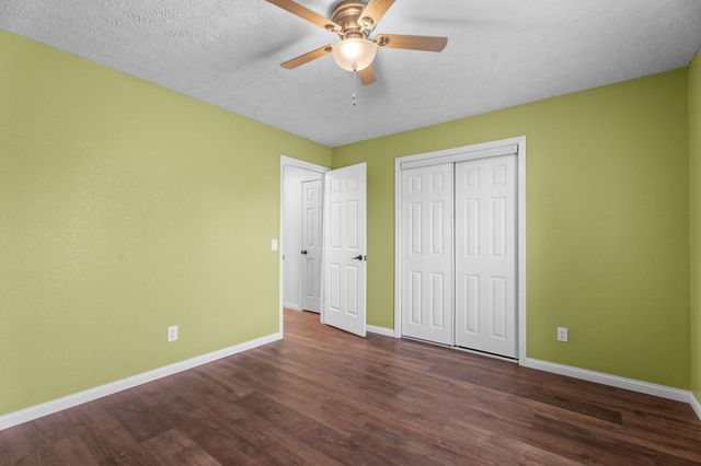 2400 S 15th Avenue, Ozark, MO 65721