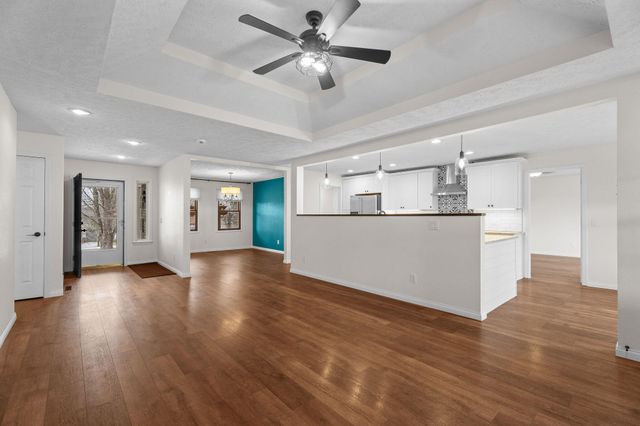 2400 S 15th Avenue, Ozark, MO 65721