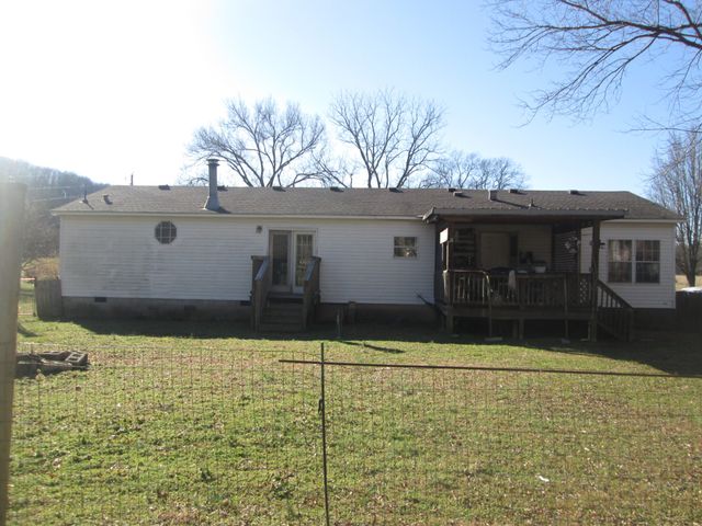 891 Old Statesville Rd, Watertown, TN 37184