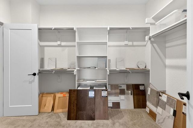 24993 W 94th Place, Lenexa, KS 66227