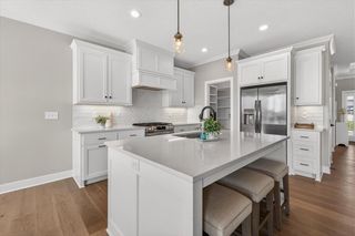 24993 W 94th Place, Lenexa, KS 66227