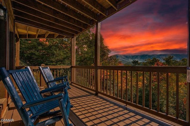 4235 Round Top Way, Sevierville, TN 37862