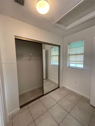 12370 SW 52nd Place, Cooper City, FL 33330